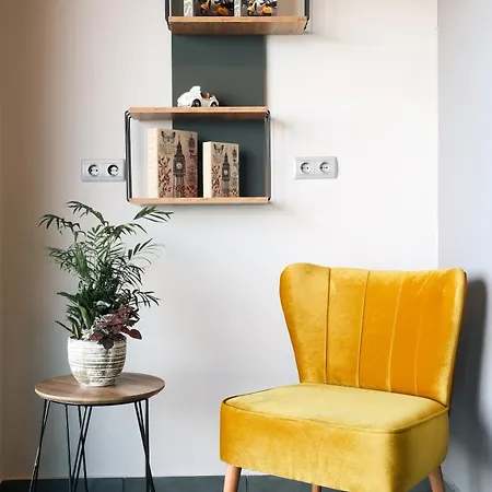 Malena * カラヴォミロス