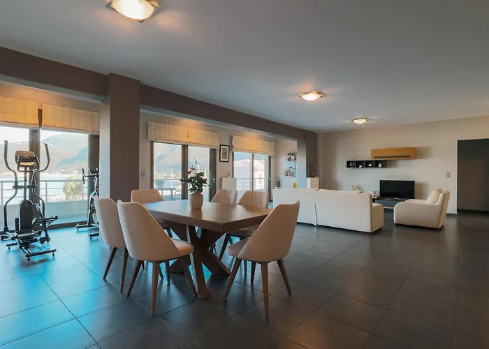 Malena Villa Karavomylos